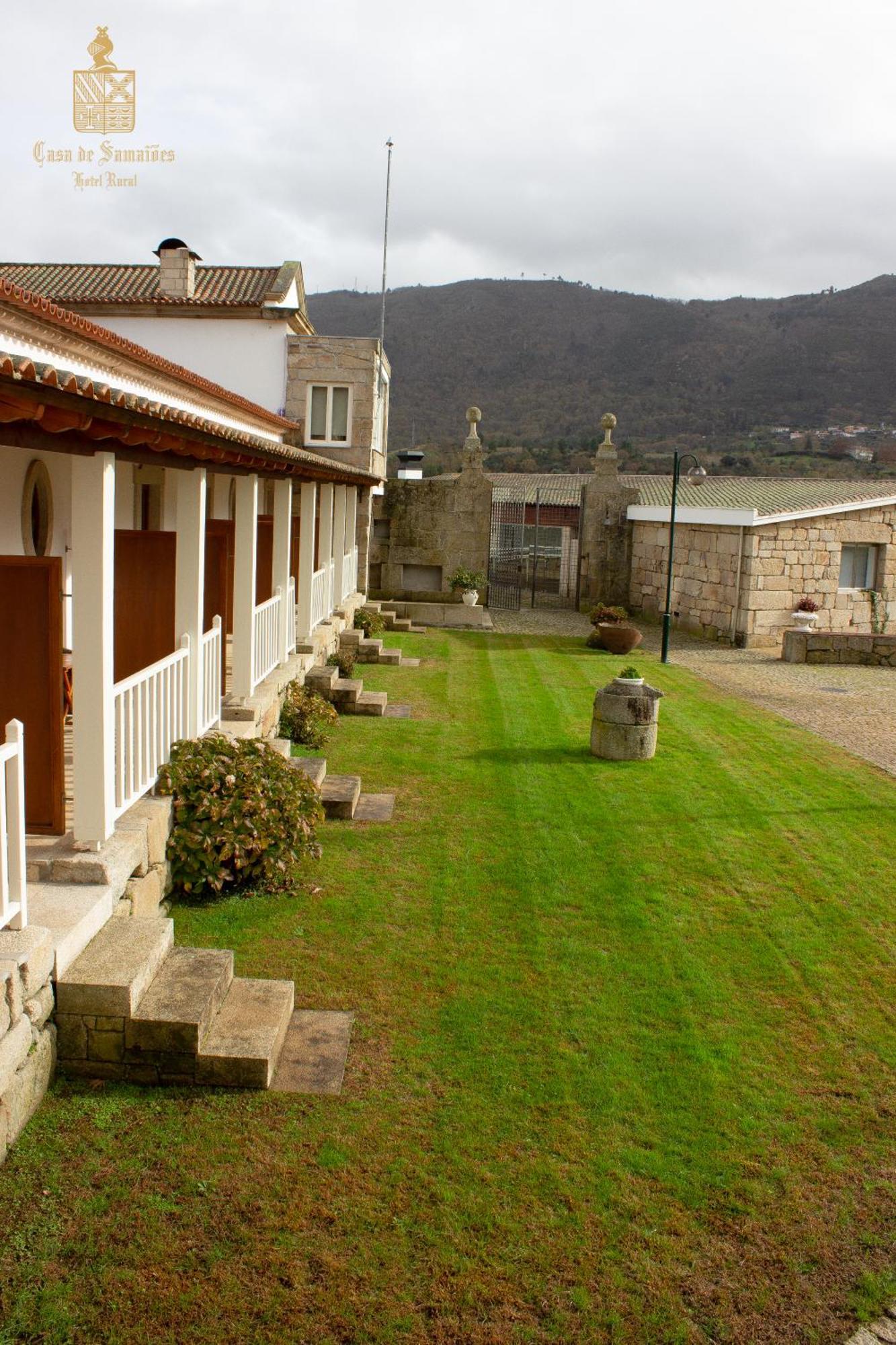 Hotel Rural Casa De Samaioes Chaves Bagian luar foto