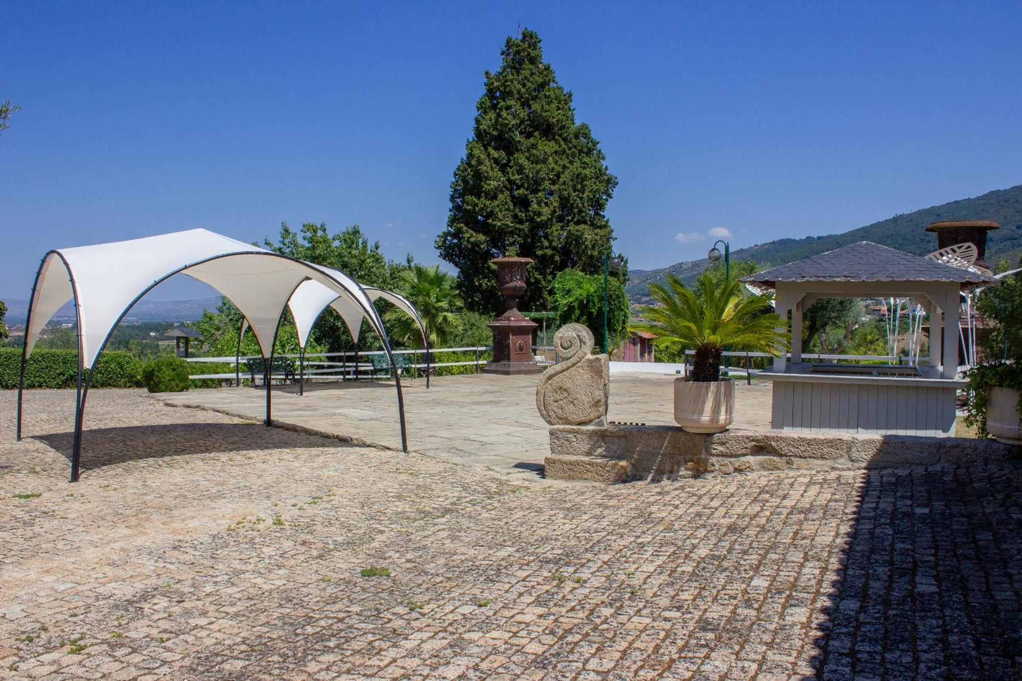 Hotel Rural Casa De Samaioes Chaves Bagian luar foto