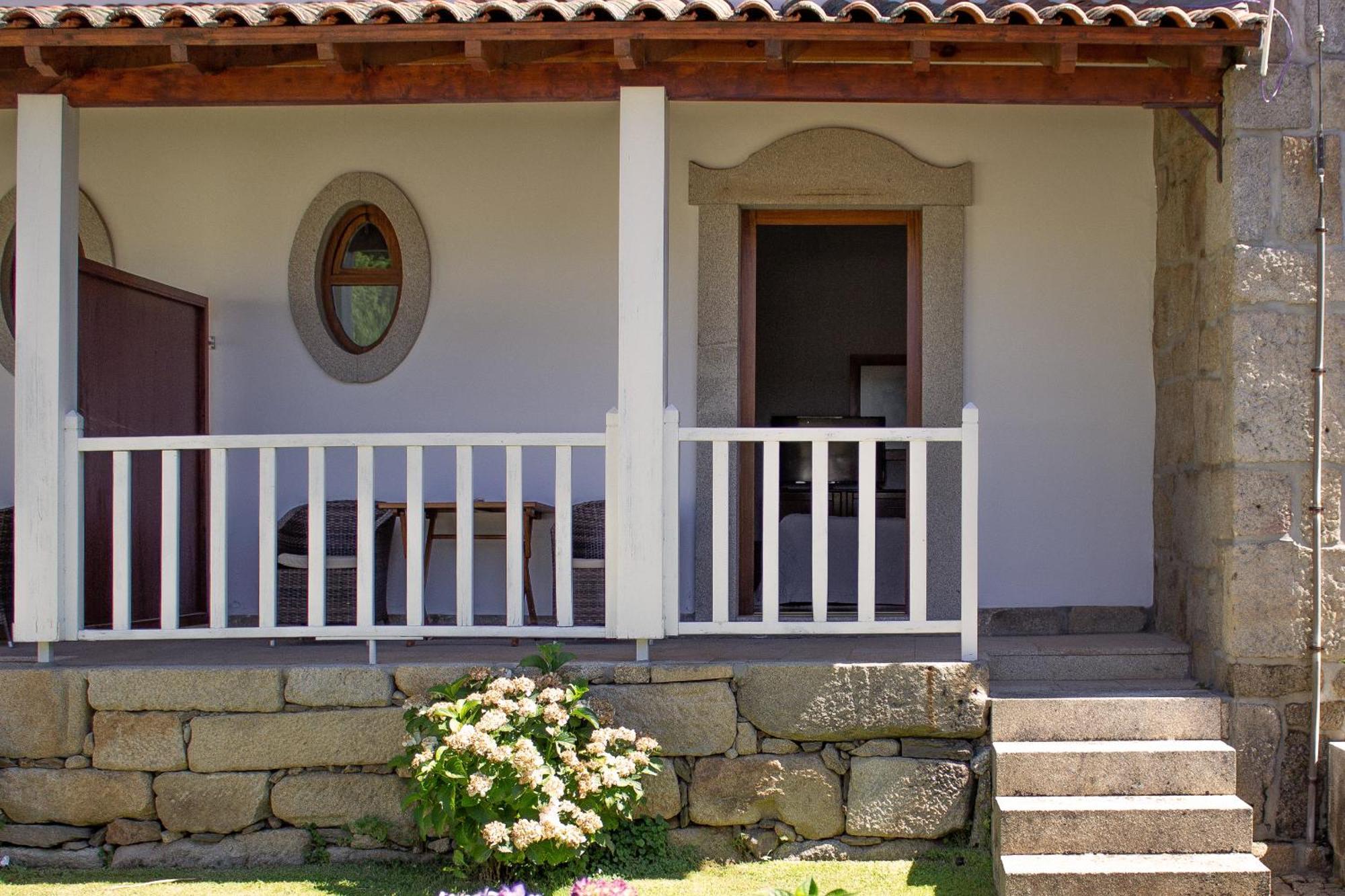 Hotel Rural Casa De Samaioes Chaves Bagian luar foto