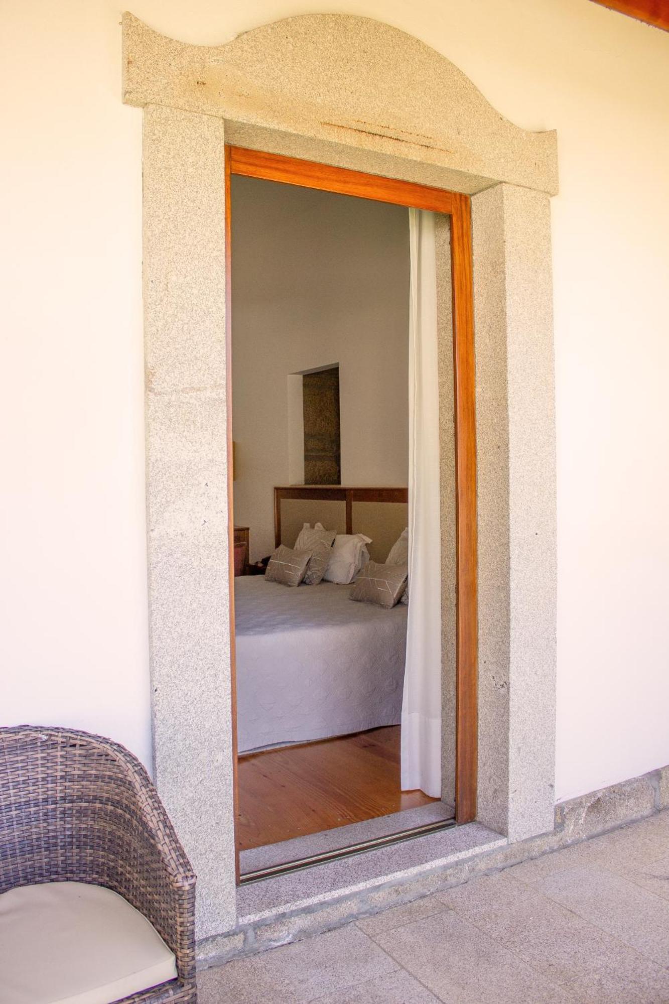 Hotel Rural Casa De Samaioes Chaves Bagian luar foto
