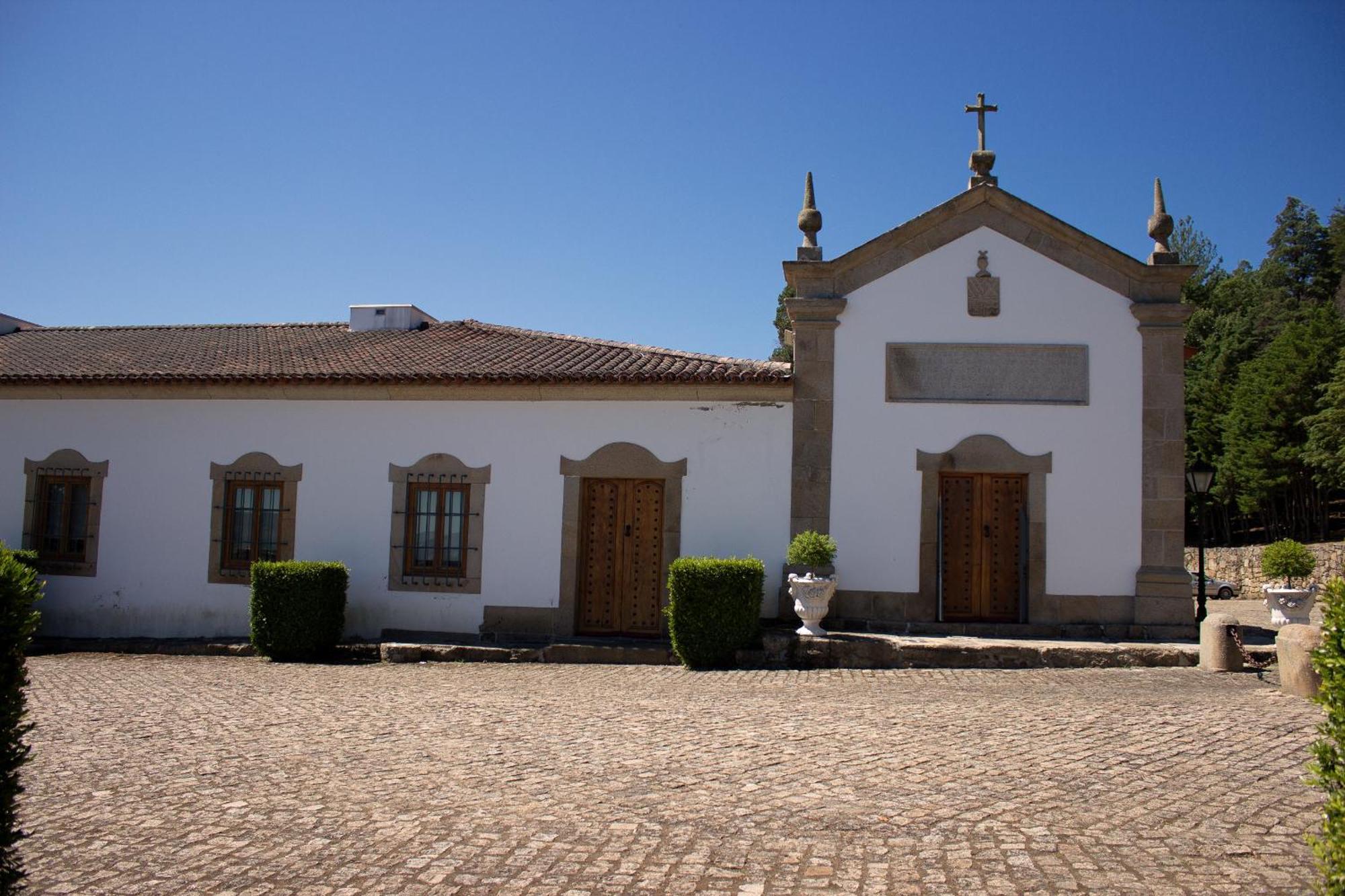 Hotel Rural Casa De Samaioes Chaves Bagian luar foto